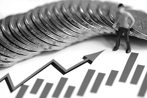 避险需求仍持续，金价盘整短期保持相对稳定